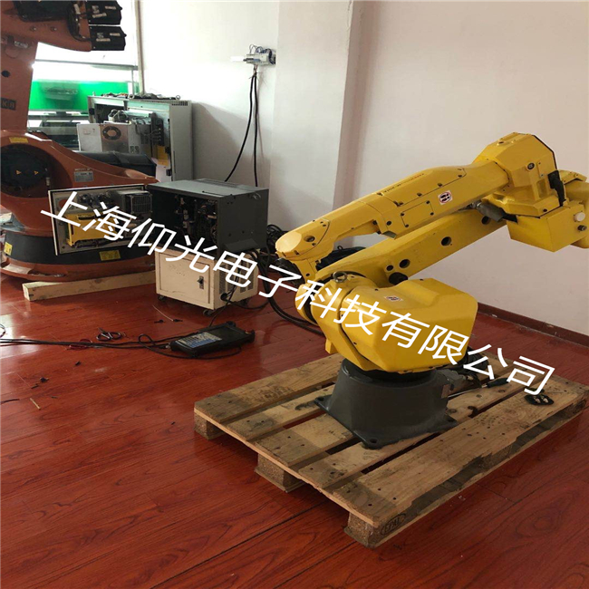 ʷ�ձȠ�Staubli���I(y��)�C(j��)е���_���Դ�����ؙC(j��)�]�з���(y��ng) 