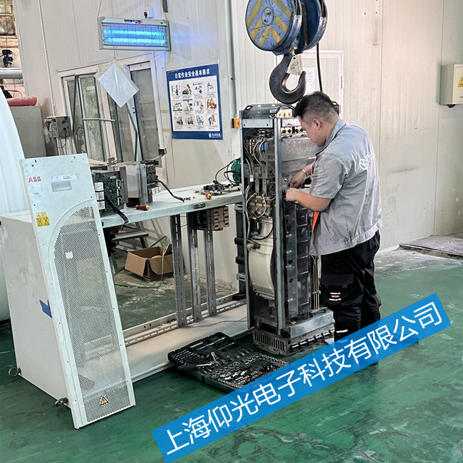 abb׃�l���S�޹���ACS800-37-0770-3���@ʾ4210�S��