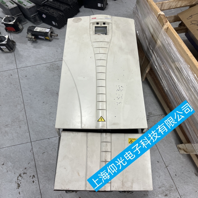 �ζ�����ABB׃�l��ACS880ϵ�й���A4B0�S��/���T���޷���