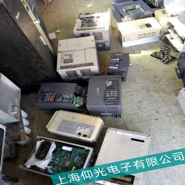 �����촬�S����׃�l�����ψ�LF�S��/�Ϻ��S�޷����c