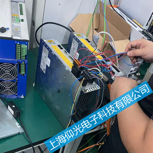 �Ơ�Ħ���(q��)������f01�S�޹�˾-Servostar 600���@ʾF01�S��