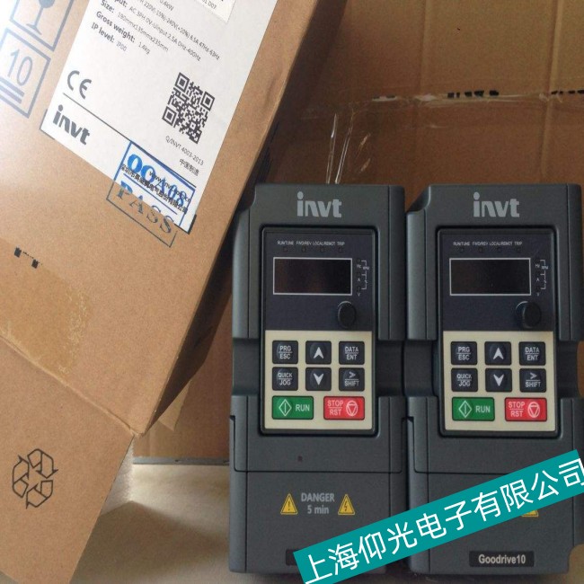 �Ͼ�Ӣ���v׃�l��CHF100ϵ���Ƅ�(d��ng)��Ԫ��·���ϾS��(li��n)ϵ��ʽ