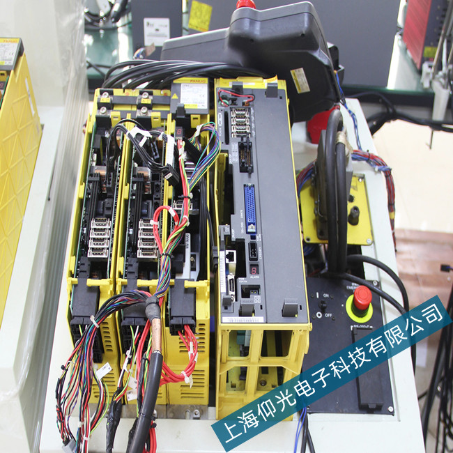 �l(f��)�ǿ�FANUC 0T-Mϵ�y(t��ng)011 P/S��(b��o)����Ƚ���������ԭ���cϵ�y(t��ng)�Խ�Q����