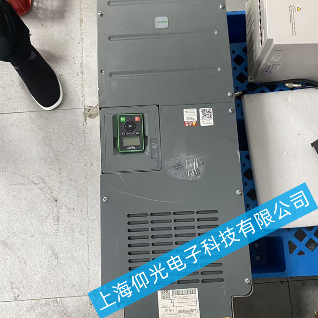 ʩ�͵�Altivar610׃�l���S��ATV610C13N4�󾯹���SCF���ϾS��